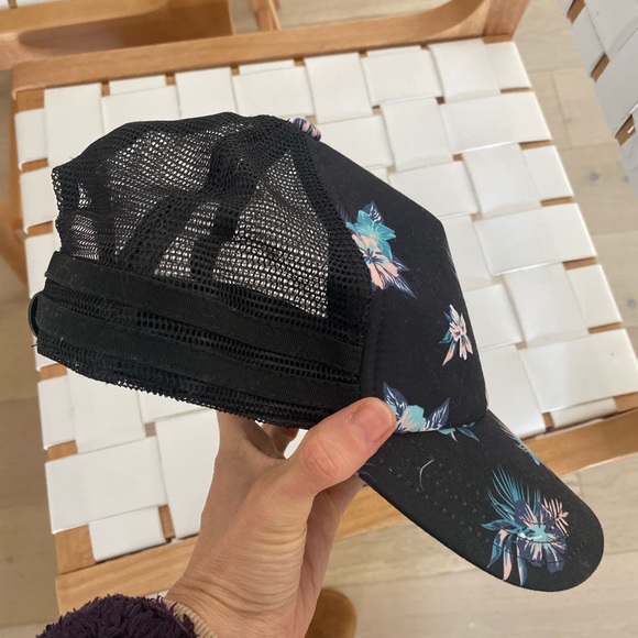 Vans hat - Picture 2 of 5